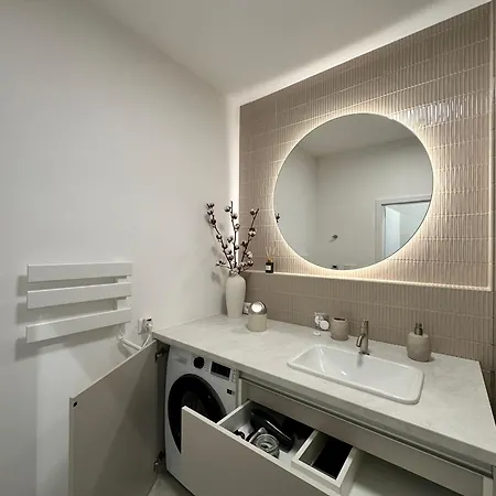 Brand New, Center, Free Parking, Ac Apartmán *